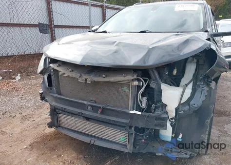 2018 Chevrolet Equinox Premier z USA, uszkodzony, nr VIN 2GNAXMEV2J6177287